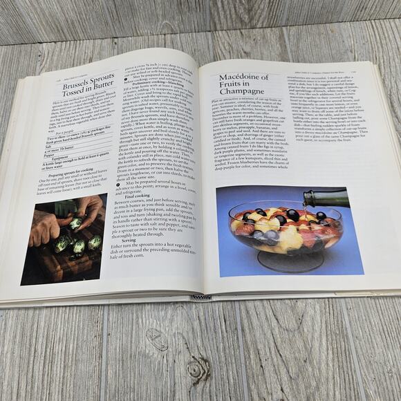 Vintage Julia Child & Company Hardcover 1978 Cookbook Julia Child Recipes - Picture 11 of 15